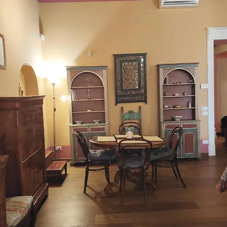 Library's House