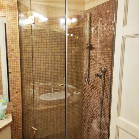 Library's House روما