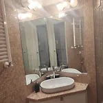Library's House Apartman